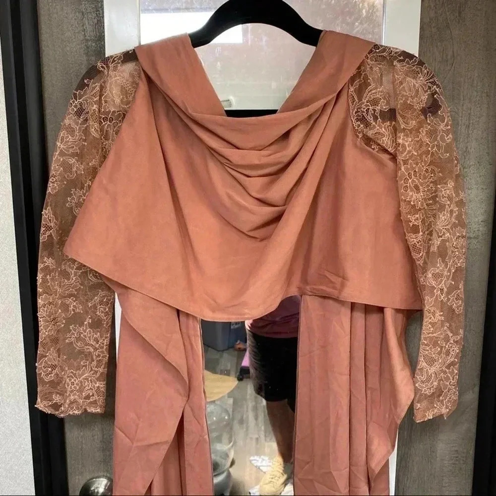 La Perla Wrap Blouse Top Dusty Rose Nude Draped Lace Sleeves Size 38 - Picture 6 of 6